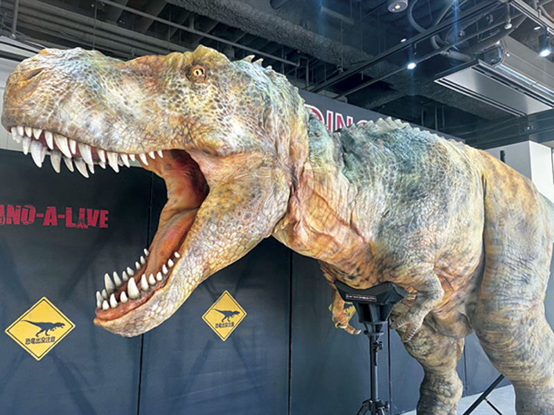 リアル恐竜ライブショー『ディノアライブの恐竜たち展』