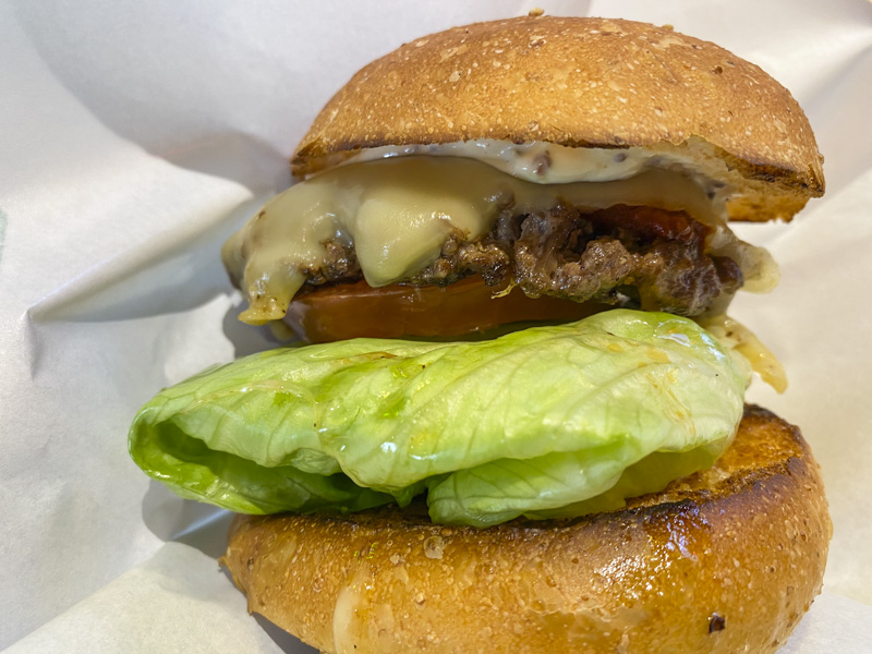 【北参道と代々木が最寄り】「クリバーガー（kuri burger）」