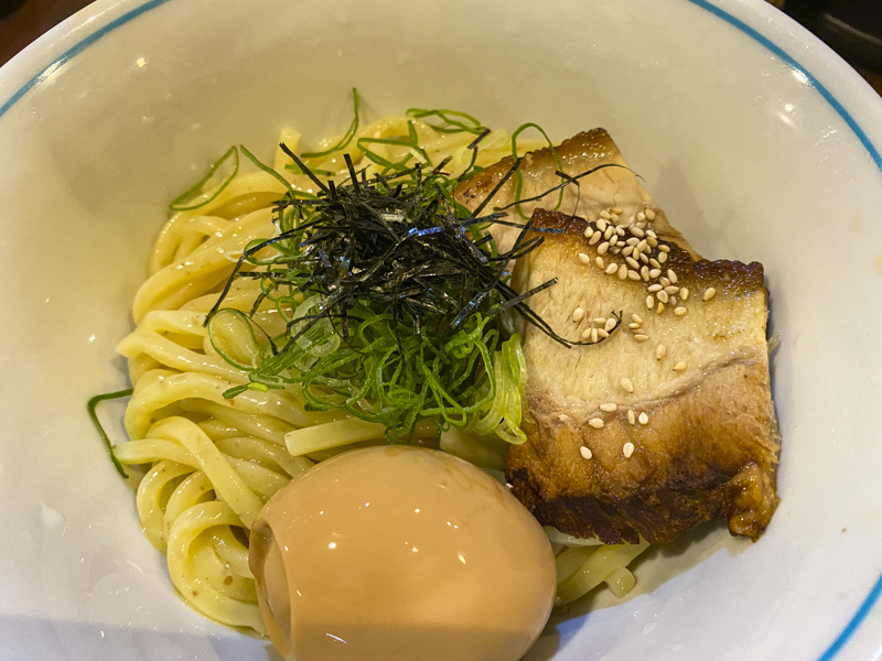 新宿区市ヶ谷の人気ラーメン『麺や庄の』味玉つけ麺 