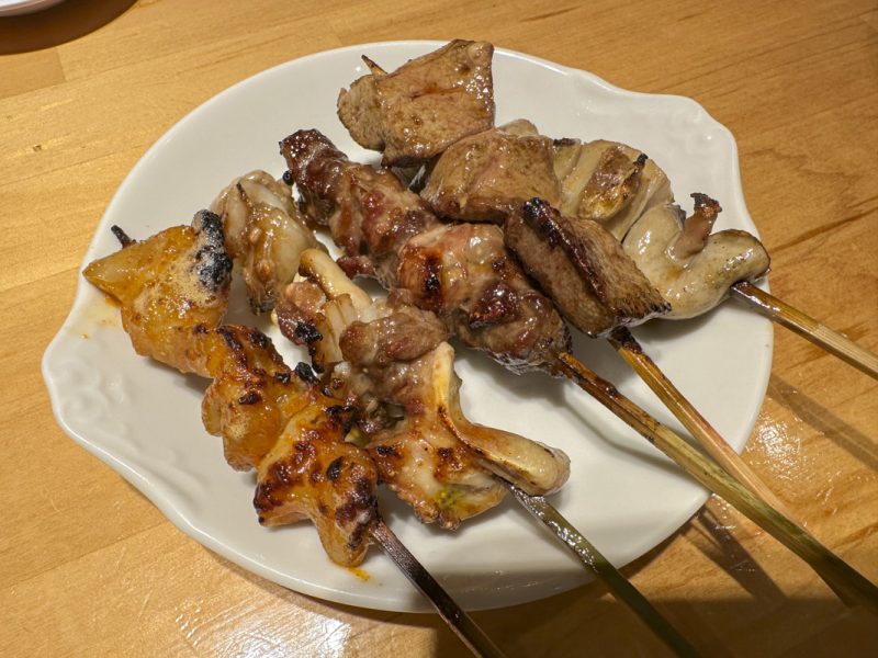 【東新宿でおすすめのディナー】焼き鳥やモツ料理「もつ焼きモッツマン東新宿店」