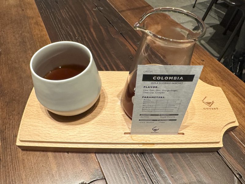 新宿のおすすめな夜カフェ10選 2.新宿東口『COVERT COFFEE』【21時まで営業】