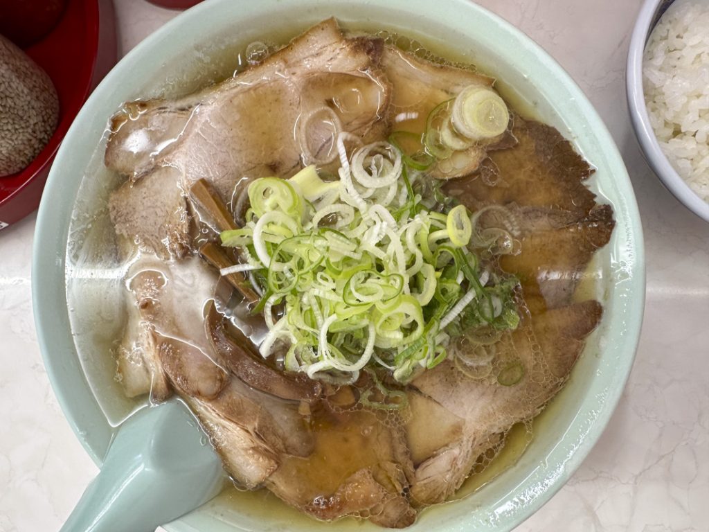 『ナギチャンラーメン』の中華そば 800円