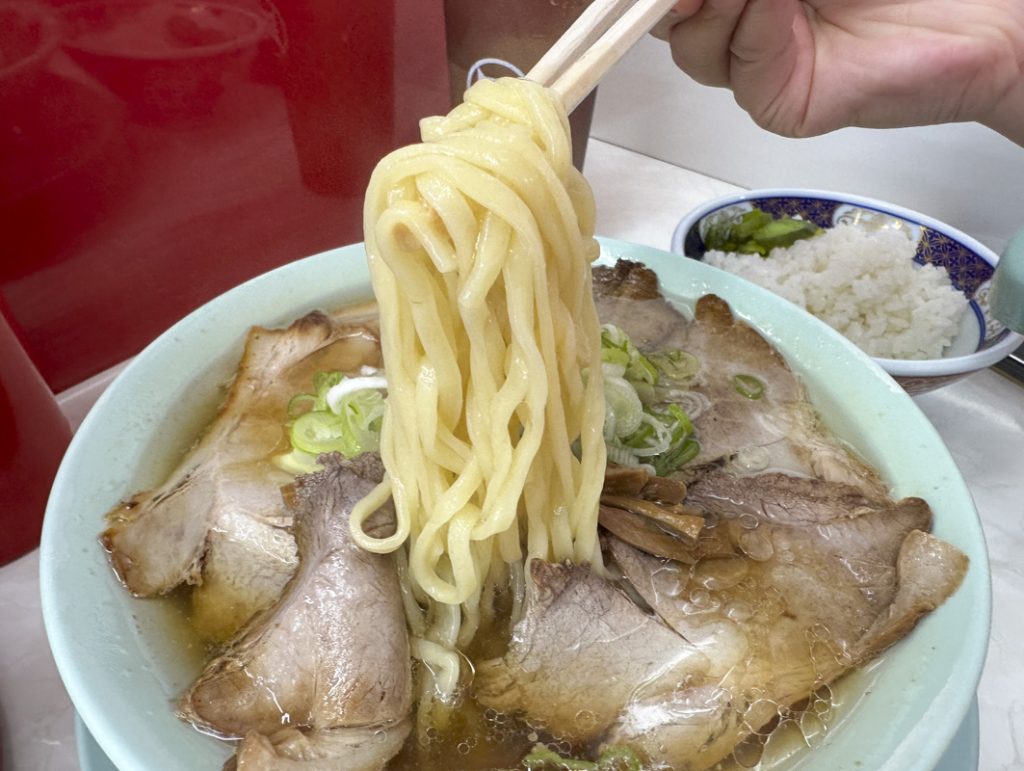 『ナギチャンラーメン』の中華そば 800円