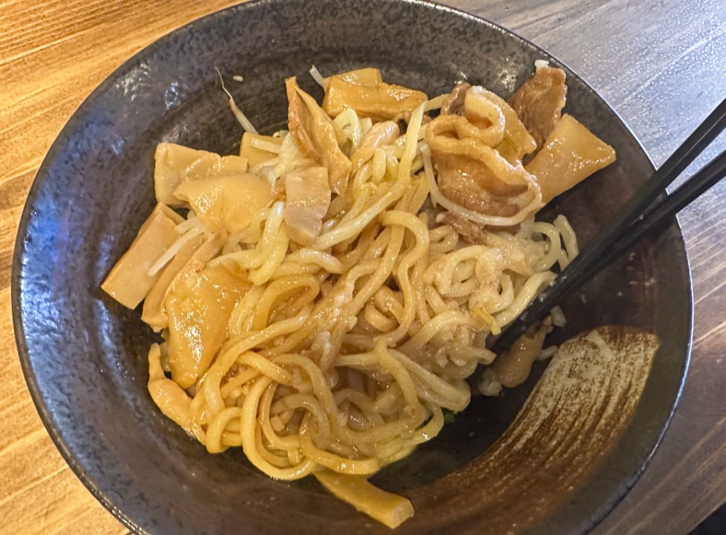 『うだつ食堂』徳島油そば (並) 1,000円