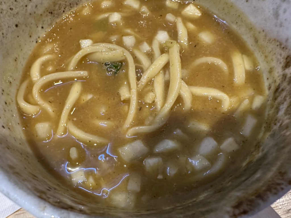 新宿のカレーつけ麺 3番勝負 3.早稲田『つけ麺 隆勝』の「カレーつけ麺」