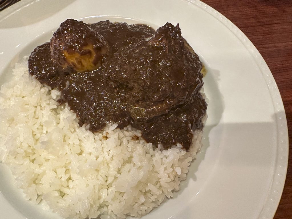『カレー専門店 B』のビーフ角切りカレー 1,800円