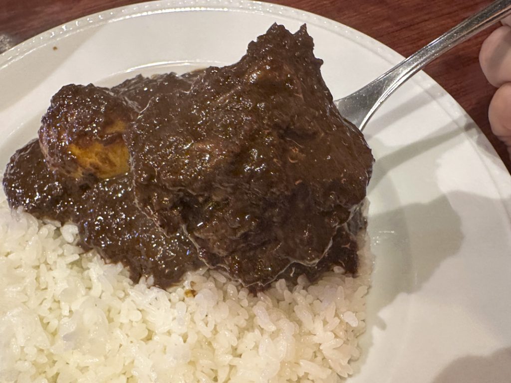 『カレー専門店 B』のビーフ角切りカレー 1,800円