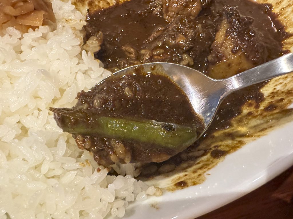 『カレー専門店 B』のチキンカレー 1,400円