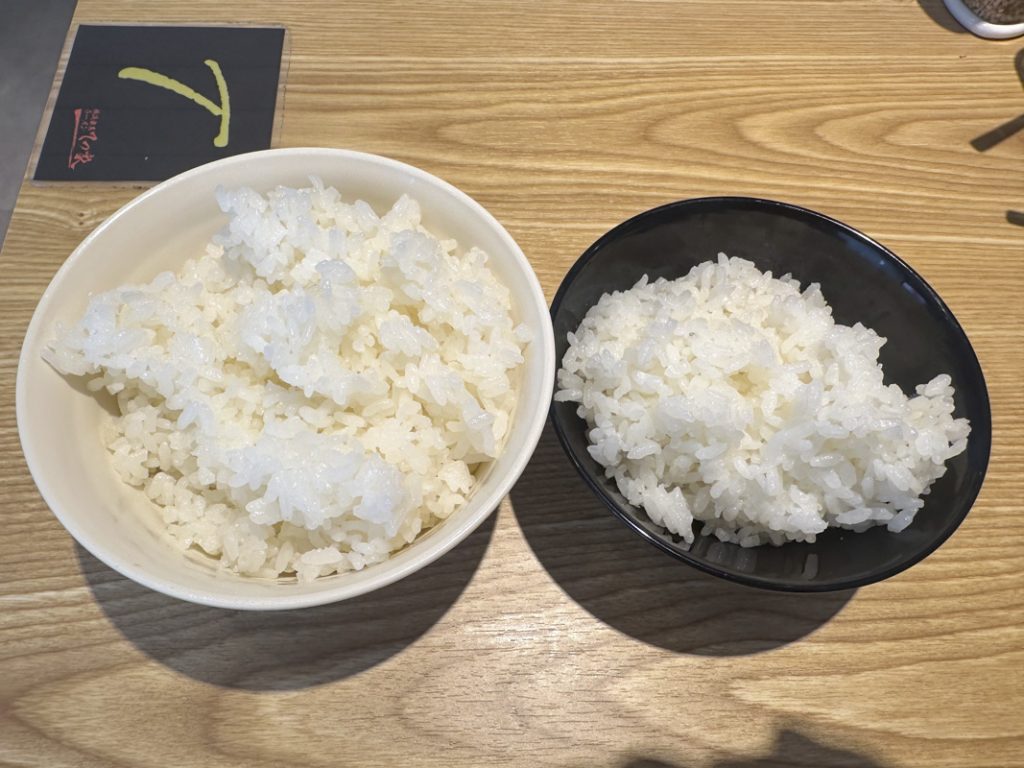 『横浜家系ラーメン てつ家 市ヶ谷』のライスと半ライス