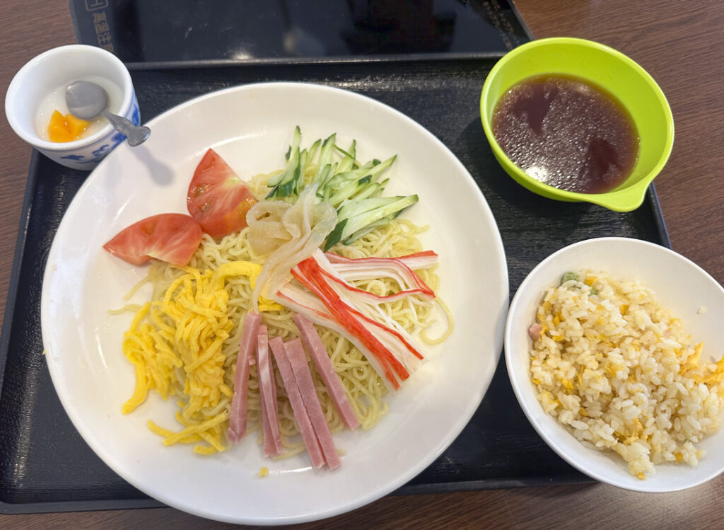『ホウランテイ(Hou Ran Tei)』の「冷やし中華」880円