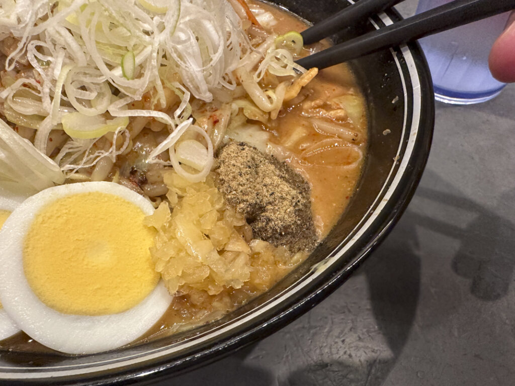 『旨辛タンメン 誠屋 新宿店』の「旨辛タンメン 3辛 」