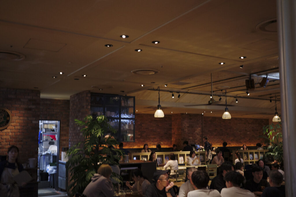 『ブルックリンパーラー(Brooklyn Parlor)』の店内