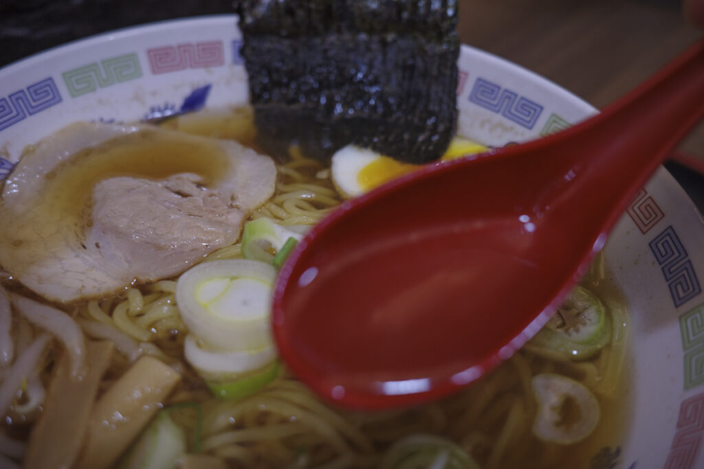 『信州そば 本陣 ルミネエスト新宿店』本陣ラーメン 660円