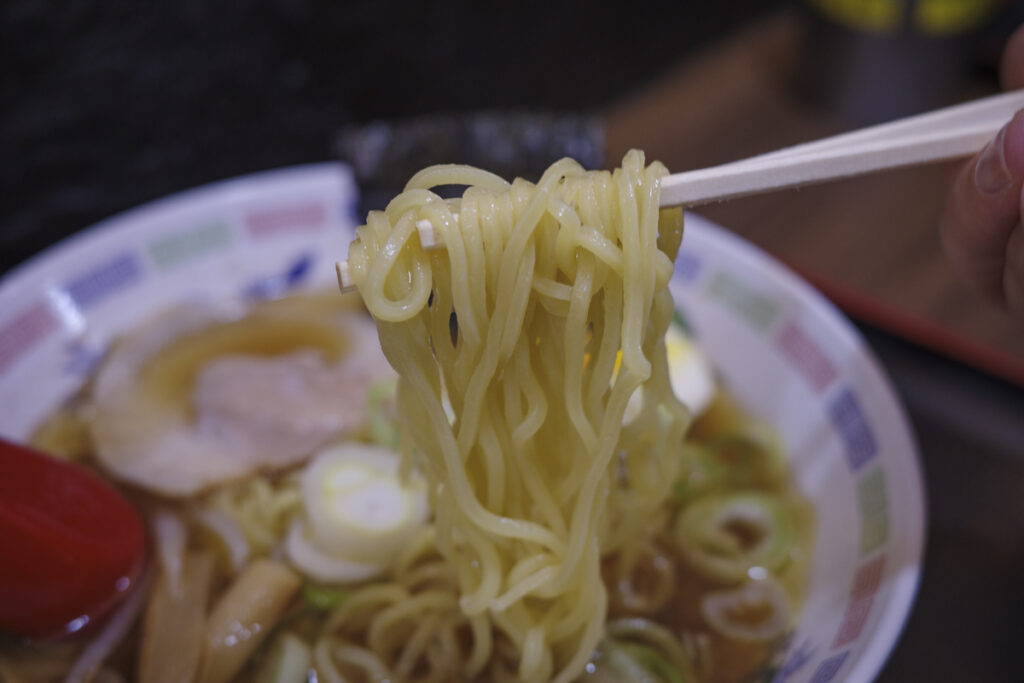 『信州そば 本陣 ルミネエスト新宿店』本陣ラーメン 660円
