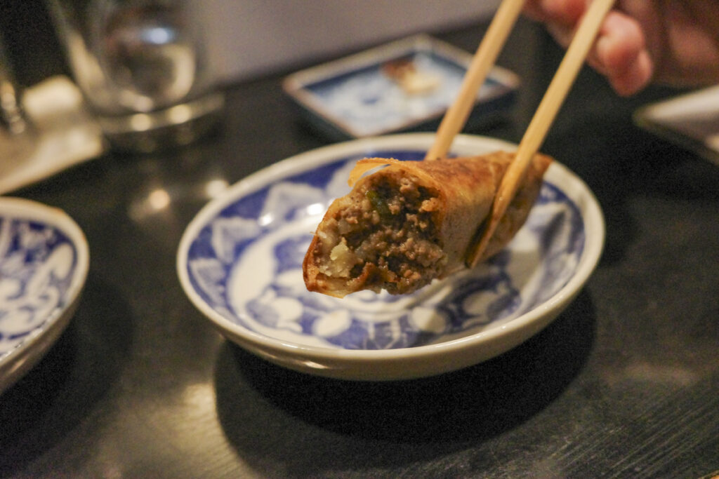 『牧谿(モッケイ)』牛スネロングペッパーギー 春巻 1,200円