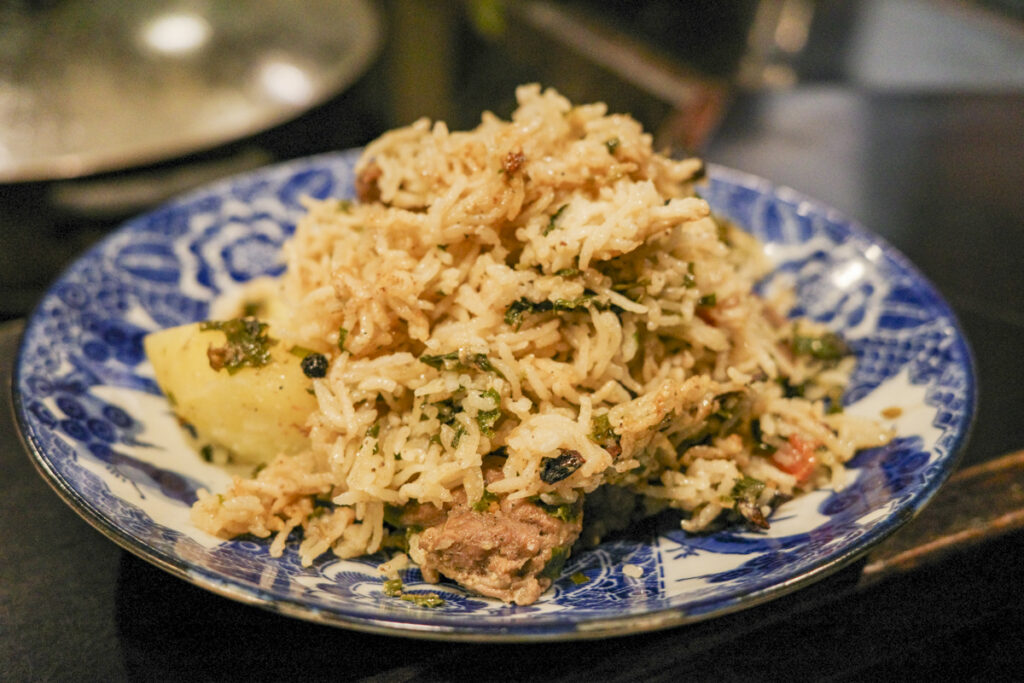 『牧谿(モッケイ)』羊 ニラ ミント ビリヤニ 1,800円