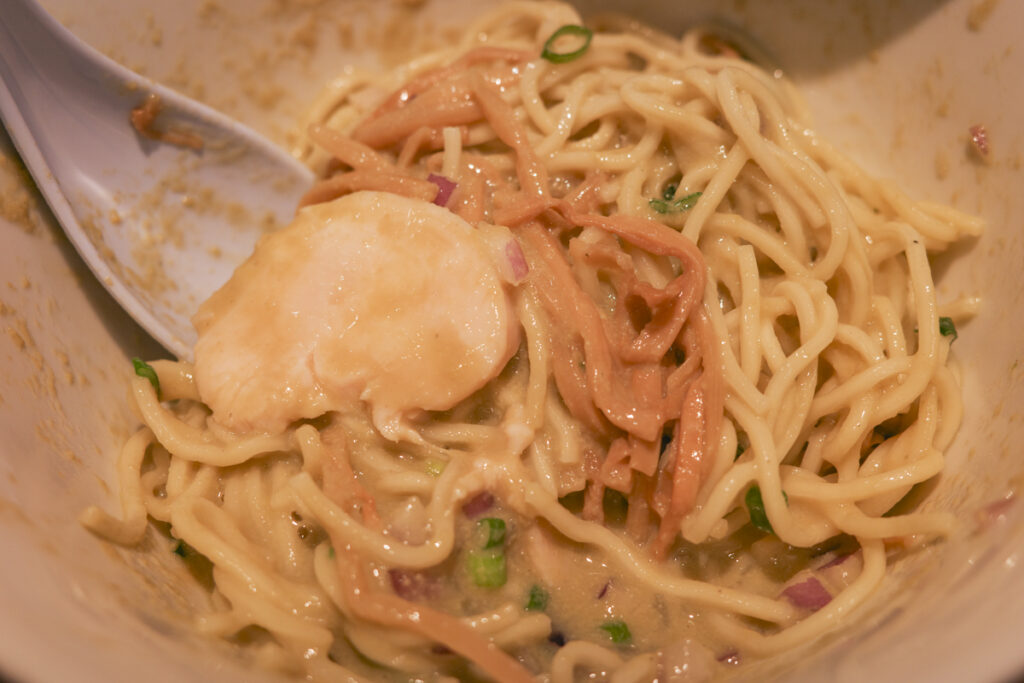 『ラーメン屋 ミタバラボ』濃厚牡蠣パイタンラーメン 1,200円