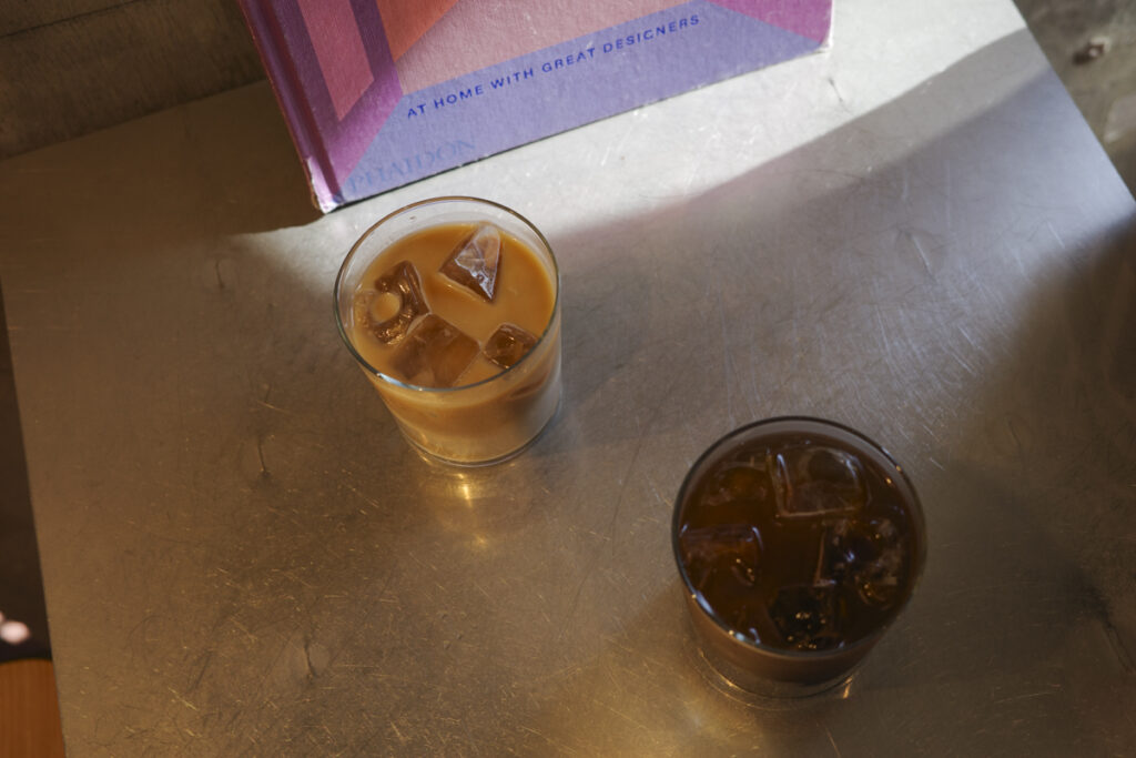 『PARKER COFFEE STAND』Americano 650円+Cafe Latte 700円