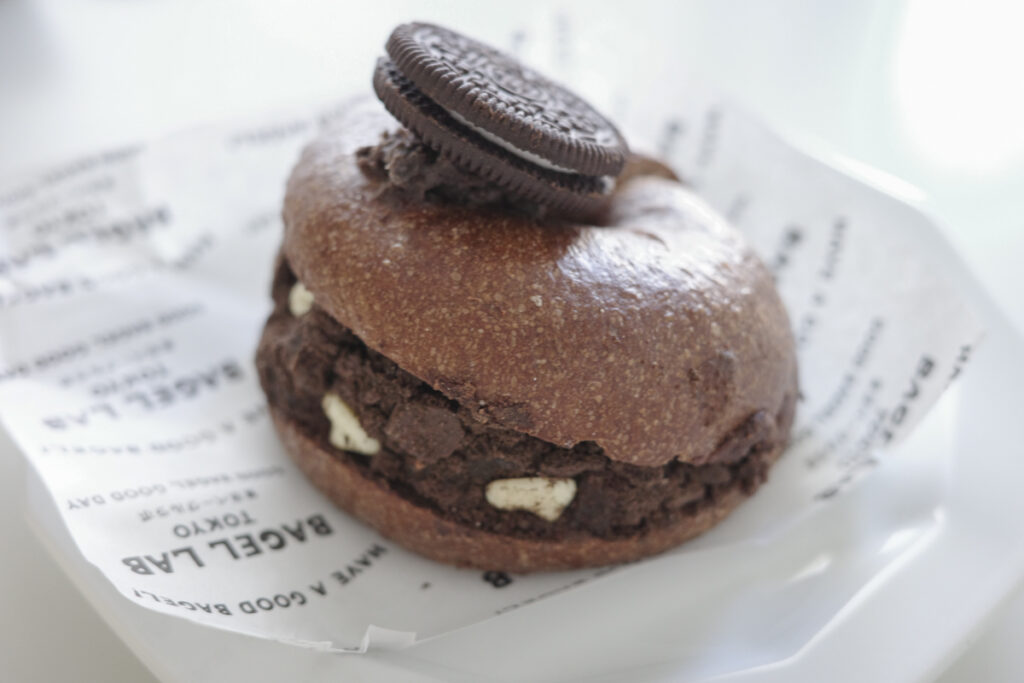 新大久保 TOKYO BAGEL LAB オレオ  574円(税抜)